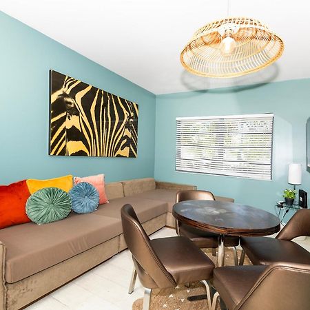 Sunny Days Apartments Miami Beach Exterior photo