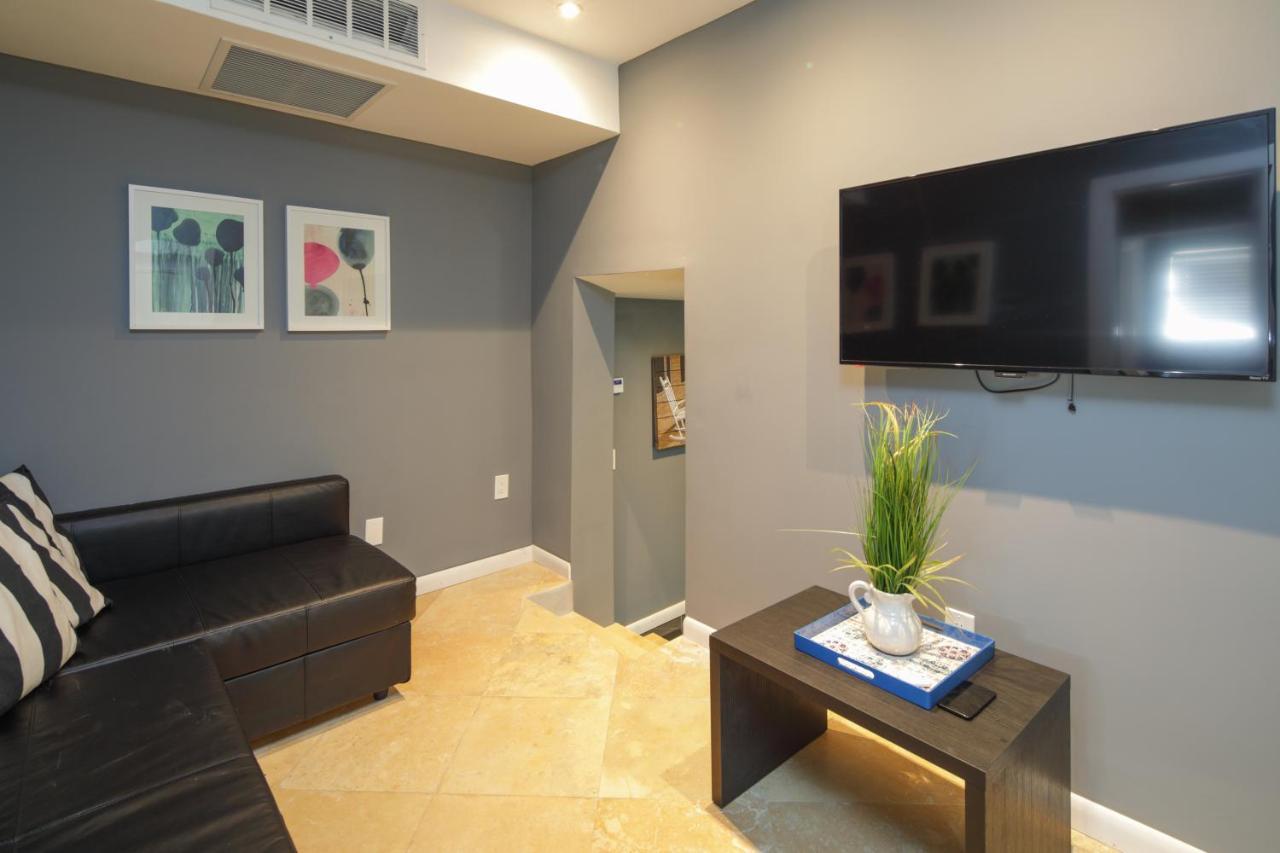 Sunny Days Apartments Miami Beach Exterior photo